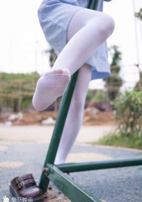 青青草成人费观看_短视频完整无删减版